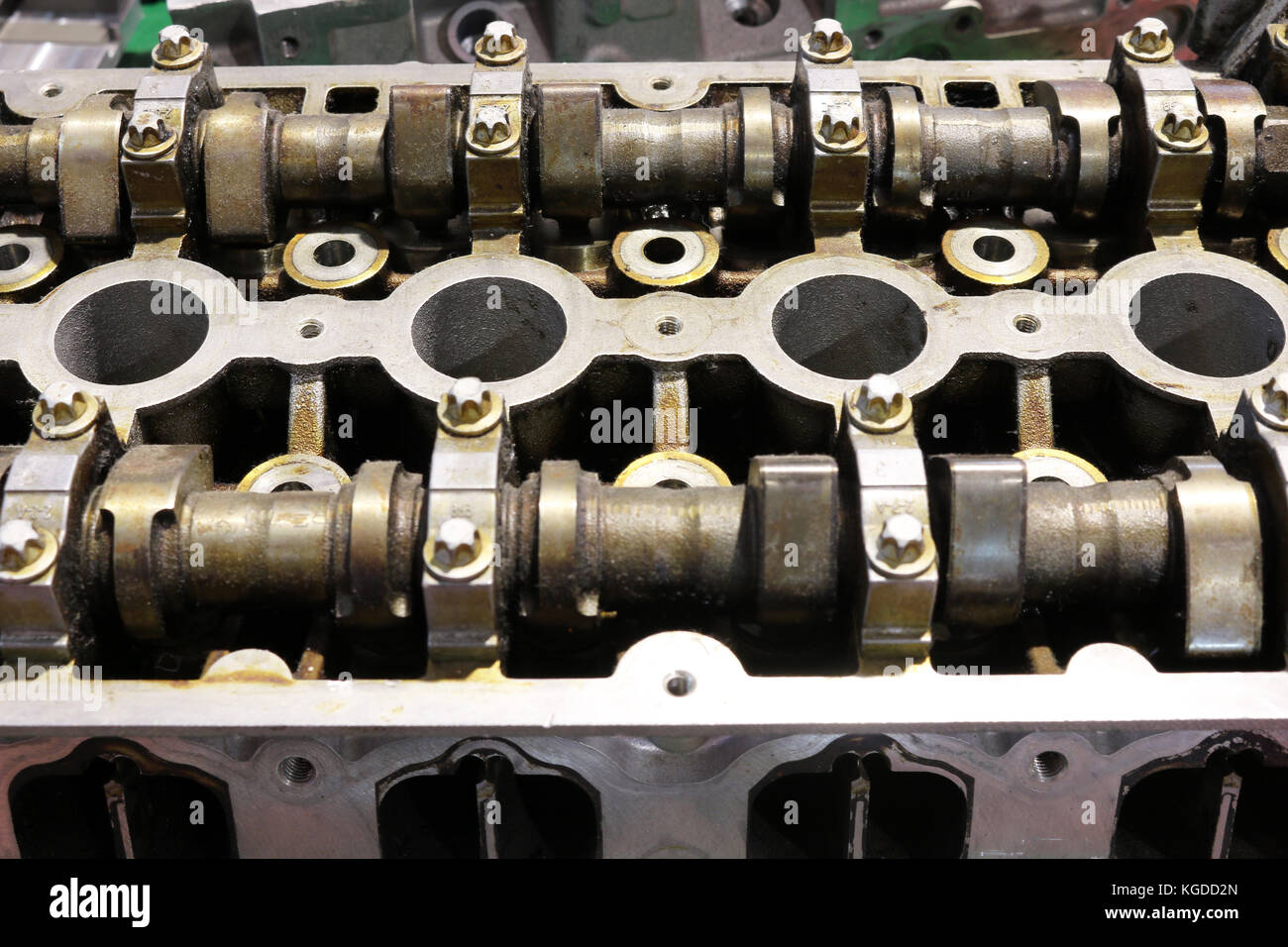 Camshaft hires stock photography and images Alamy