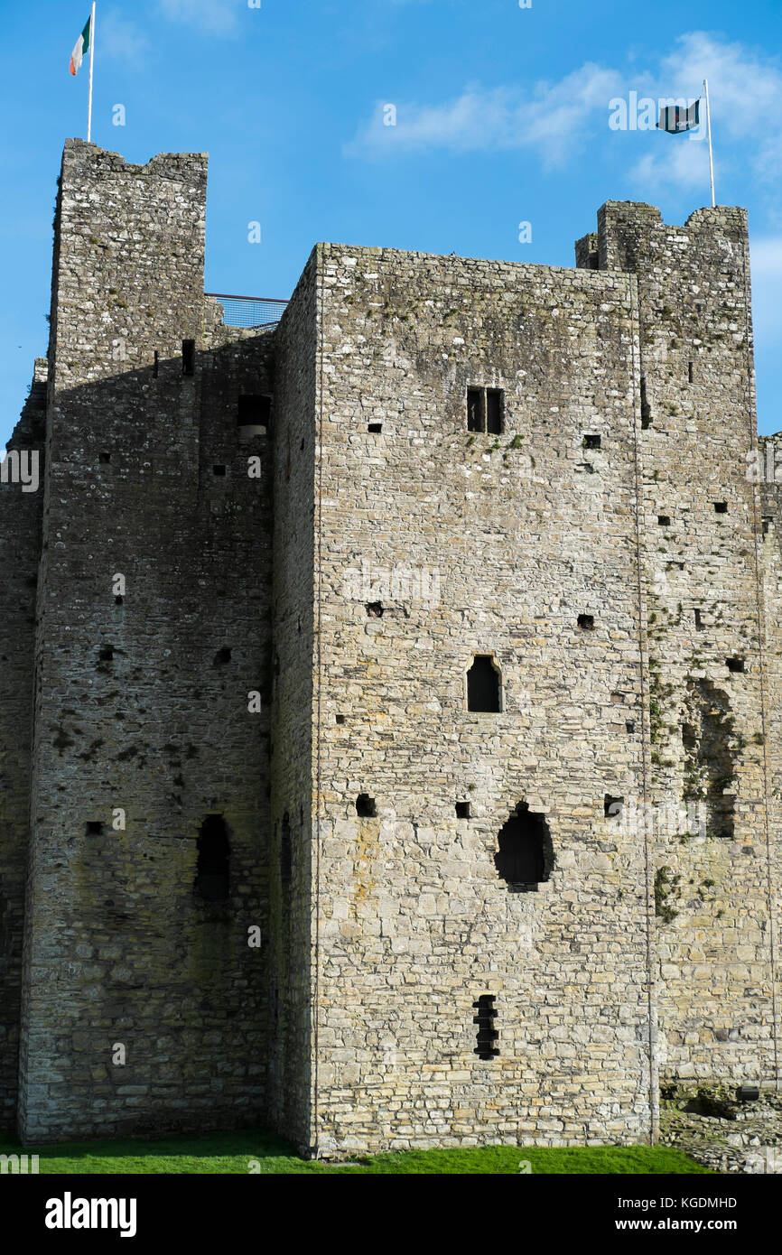 Lacy castle trim hires stock photography and images Alamy