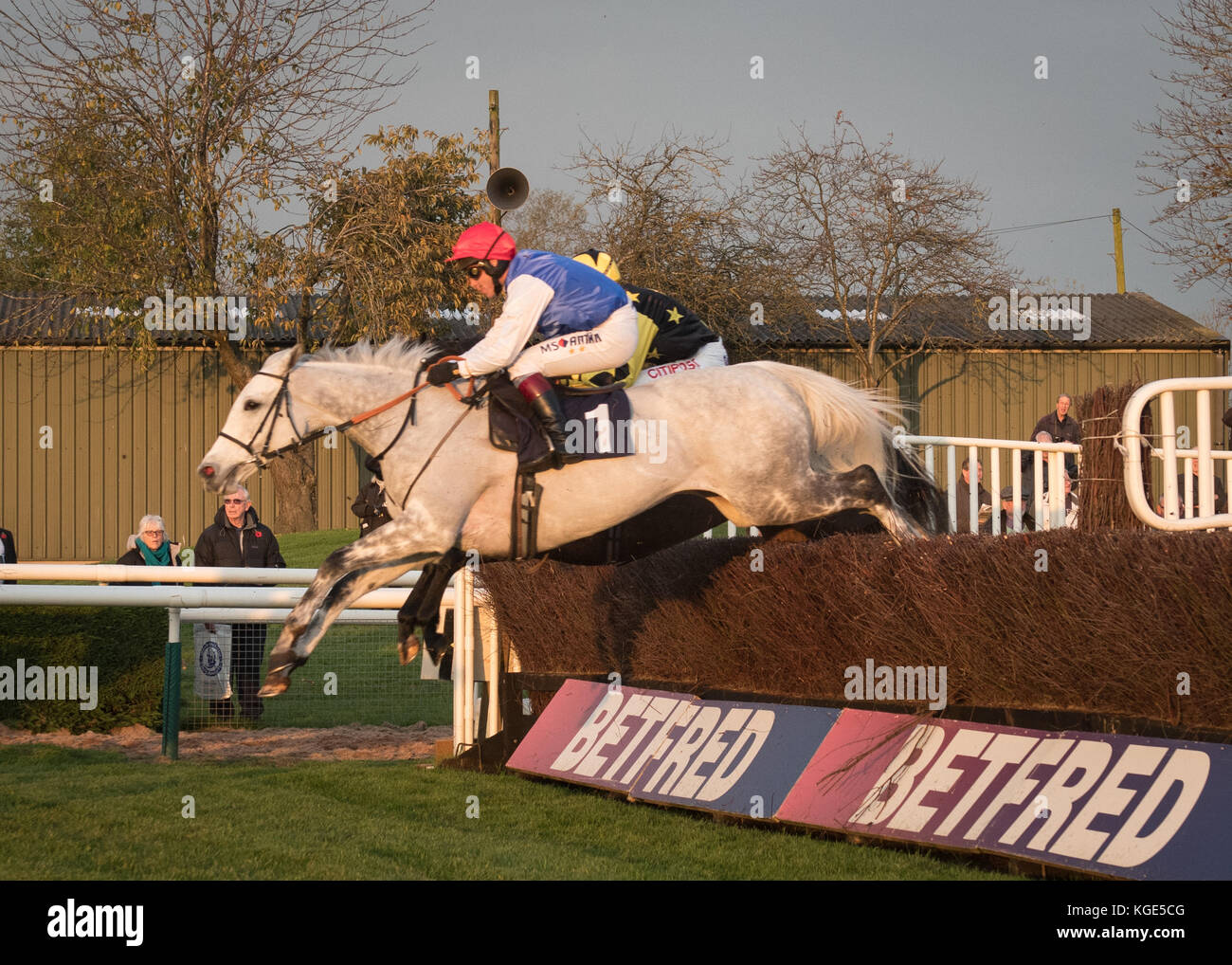 Horse Racing at Uttoxeter Racecourse Stock Photo Alamy