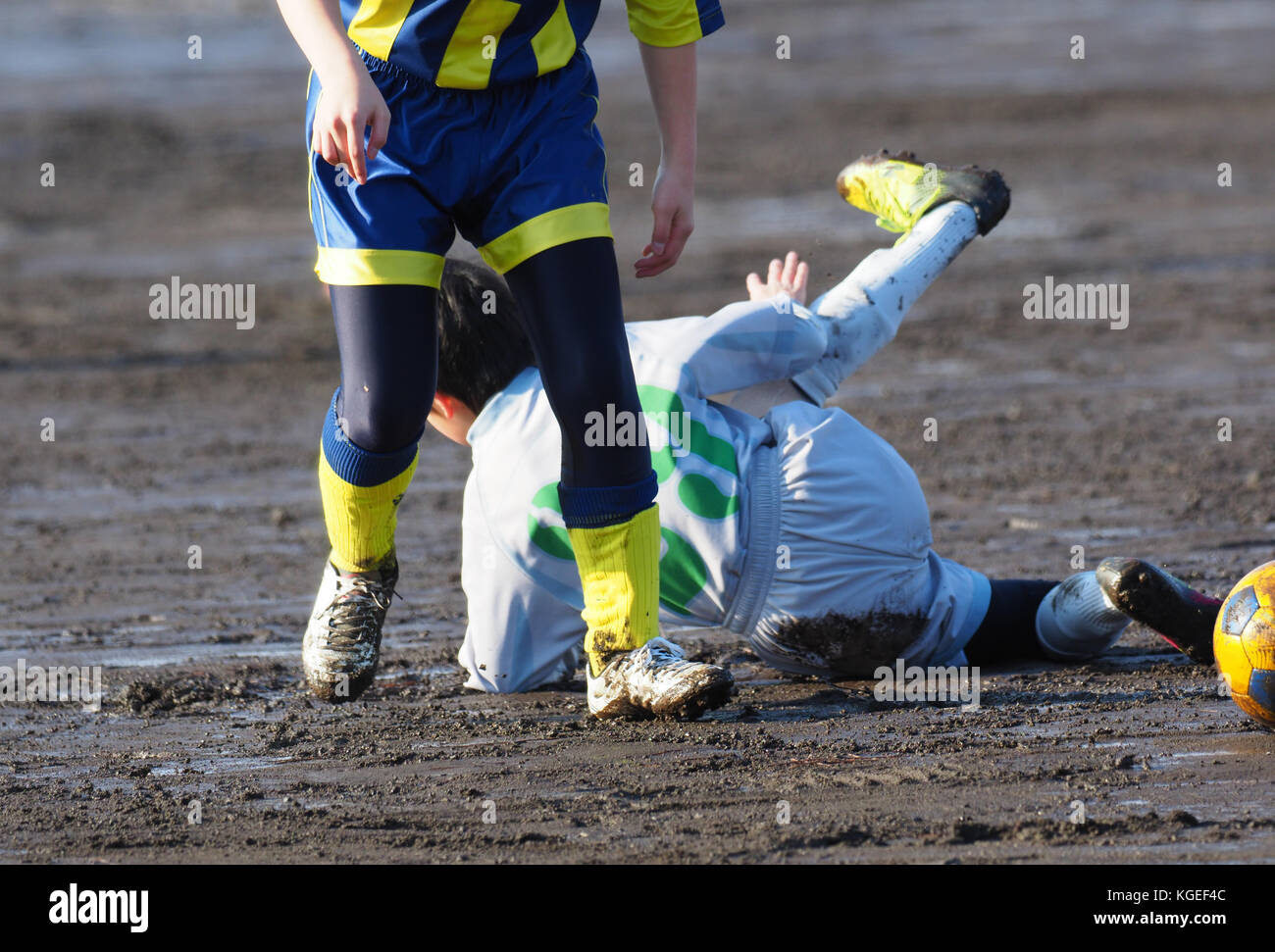 Child sports injury field hi-res stock photography and images - Alamy