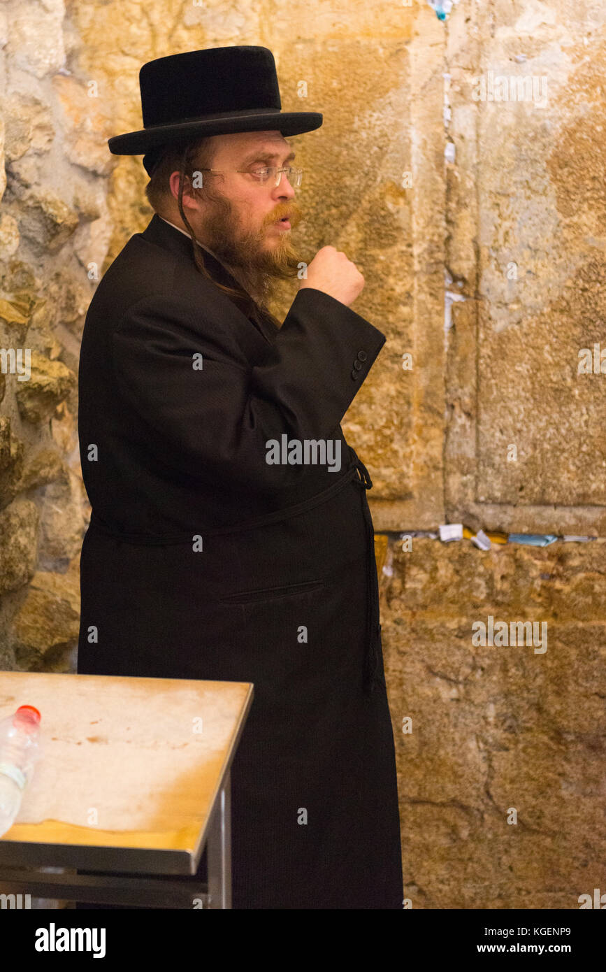 Jew hat hi-res stock photography and images - Page 25 - Alamy