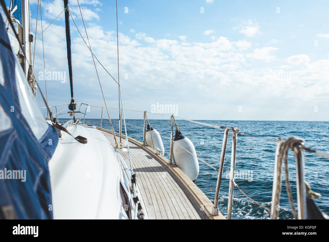 Luxury yacht sailing in the tropical sea Stock Photo - Alamy