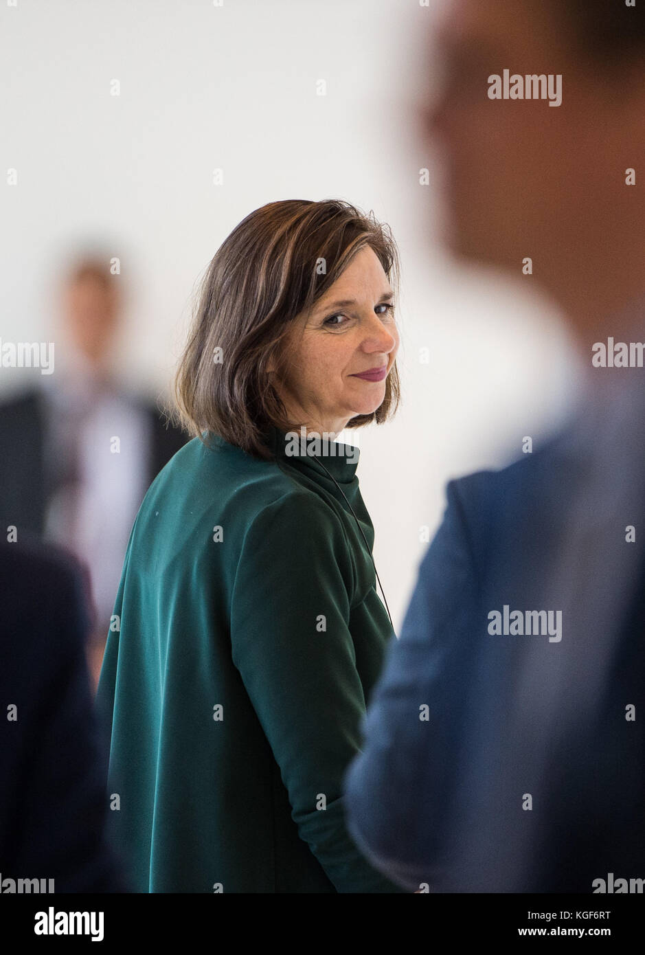 Berlin, Germany. 07th Nov, 2017. Katrin Goring-Eckardt, head of the Greens's parliamentary fraction, walking in the Bundestag (Federal Parliament) after a further round of the ongoing exploratory talks by the CDU, CSU, FDP and Alliance 90/The Greens in Berlin, Germany, 07 November 2017. Credit: Silas Stein/dpa/Alamy Live News Stock Photo