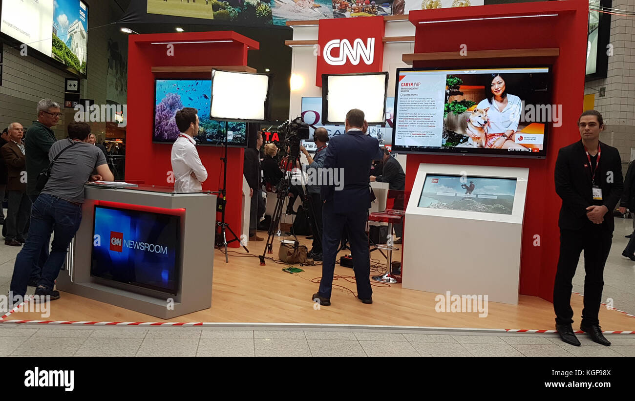 London, UK. 7th Nov, 2017. CNN's Bussines anchor Richard Quest seen ahead of a live broadcast at the annual leading global event for the travel industry World Travel Market (WTM) opened its doors on 6th November for four days. Credit: david mbiyu/Alamy Live News Stock Photo