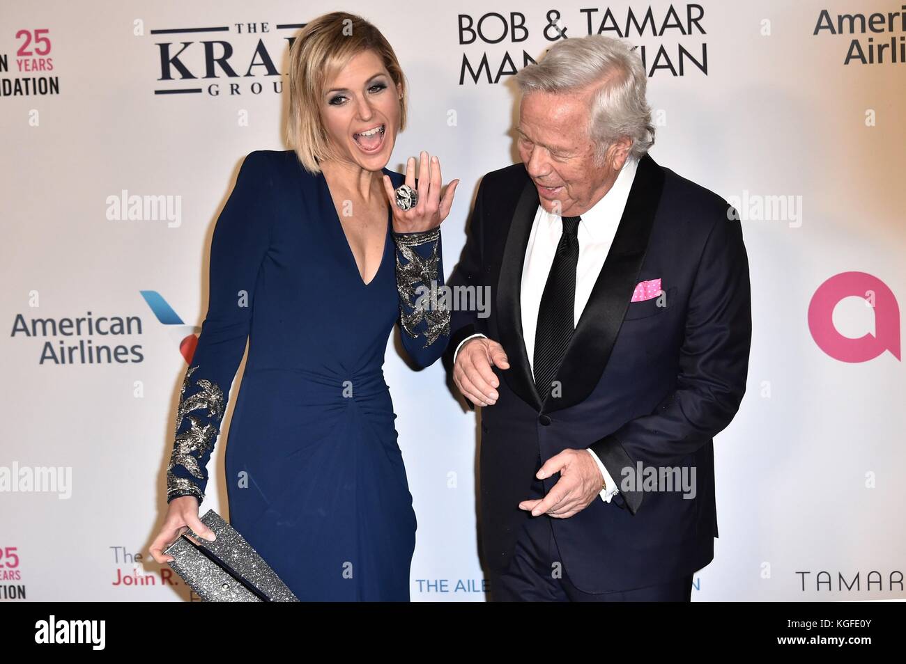 New York, NY, USA. 7th Nov, 2017. Dana Blumberg, Robert