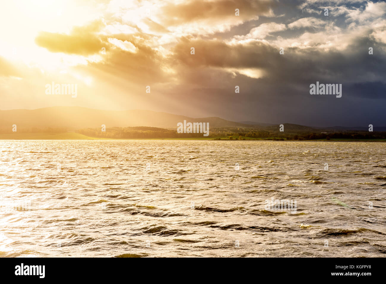 Sunlight over the water hi-res stock photography and images - Alamy