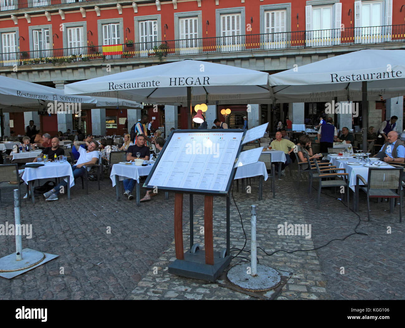 Plaza mayor madrid restaurant hi-res stock photography and images - Alamy