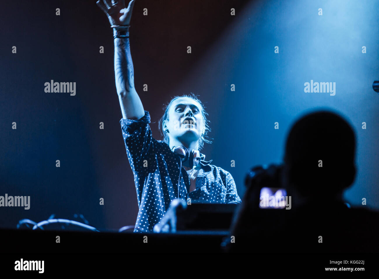 The British DJ Electronic Music Producer And Remixer Kove Is Here the-british-dj-electronic-music-producer-and-remixer-kove-is-here