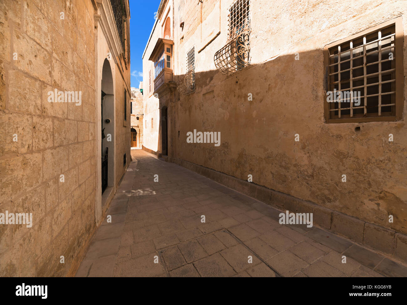 Narrow street in Mdina (Malta) Stock Photo
