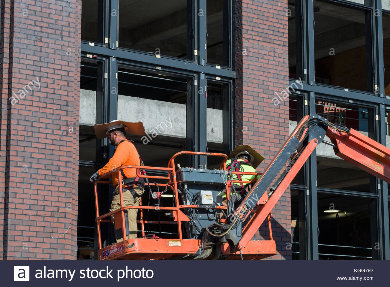 Working Hydraulic Lift High Resolution Stock Photography and Images - Alamy