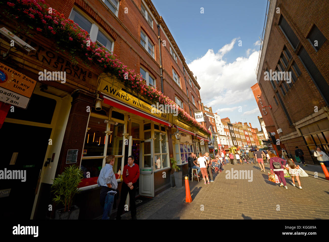 Gay Bar Stock Photos & Gay Bar Stock Images Alamy