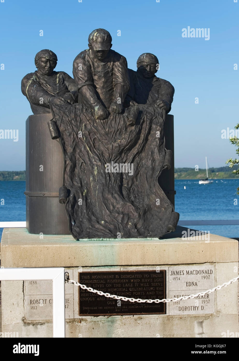 09263, Canada, Ontario, South, Port, Dover, Monument, fishermen, memorial, bronze, Erie, Stock Photo