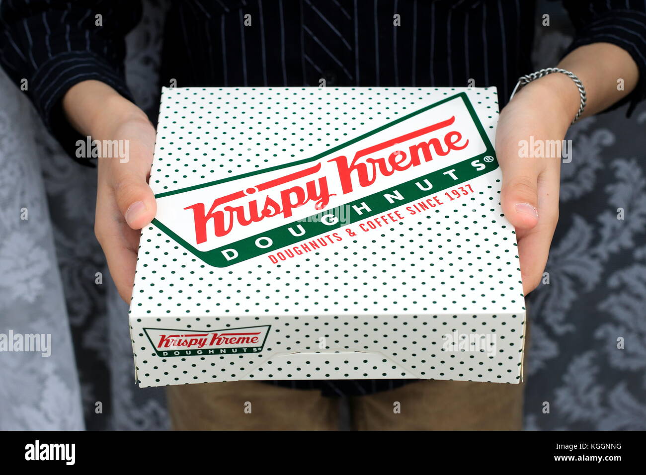 Krispy Kreme Logo High Resolution Stock Photography And Images Alamy