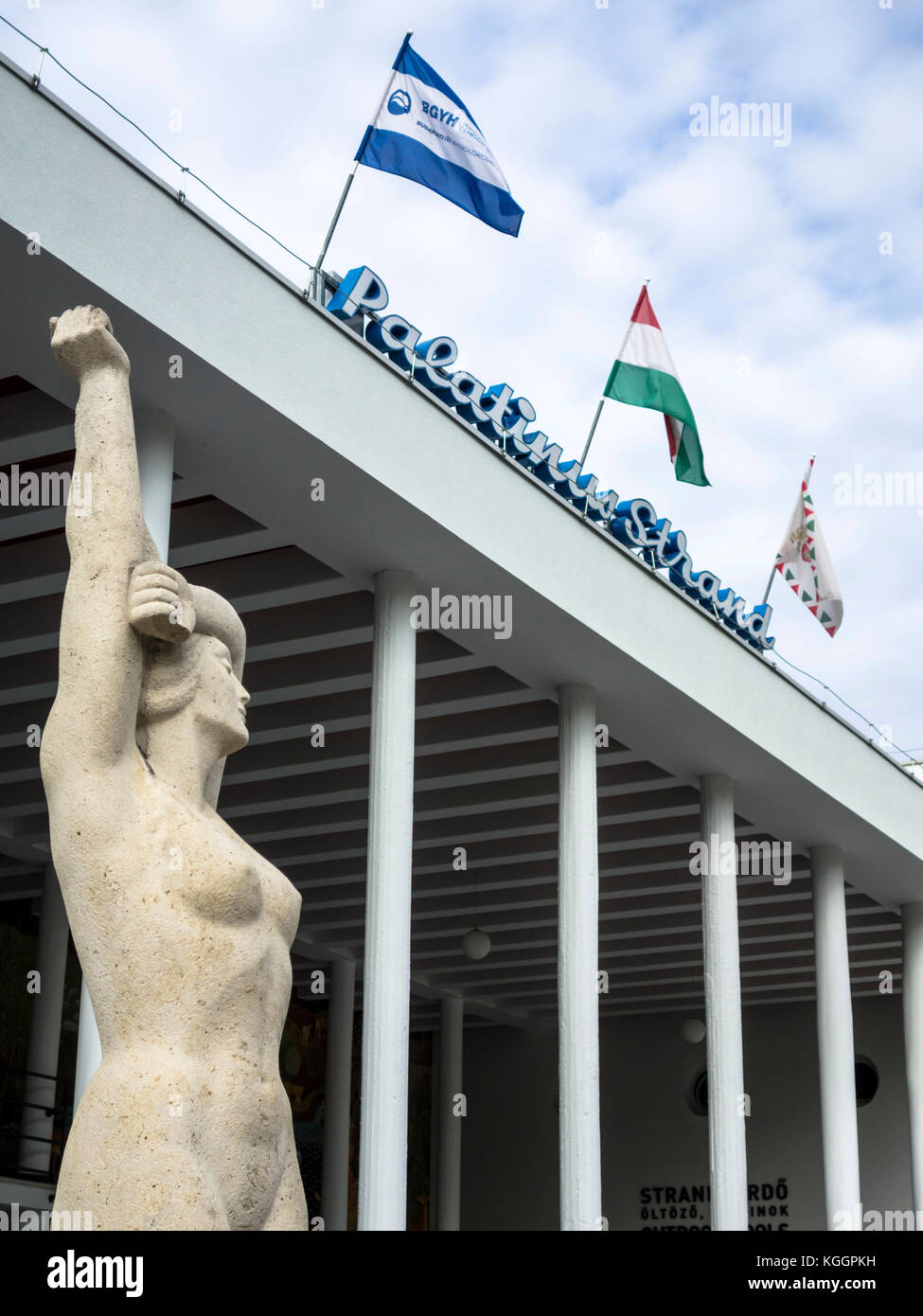 Palatinus Strand bath on Margaret Island, Budapest Stock Photo Alamy