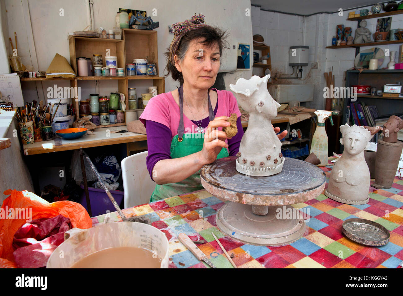 Ceramicist Alison Potter Stock Photo Alamy