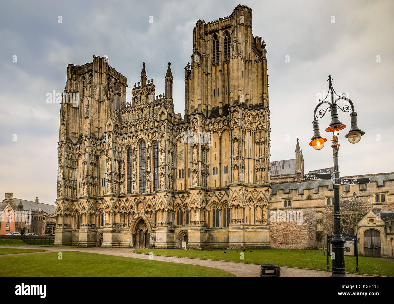 The facade of Wells Cathedral in early evening light Stock Photo