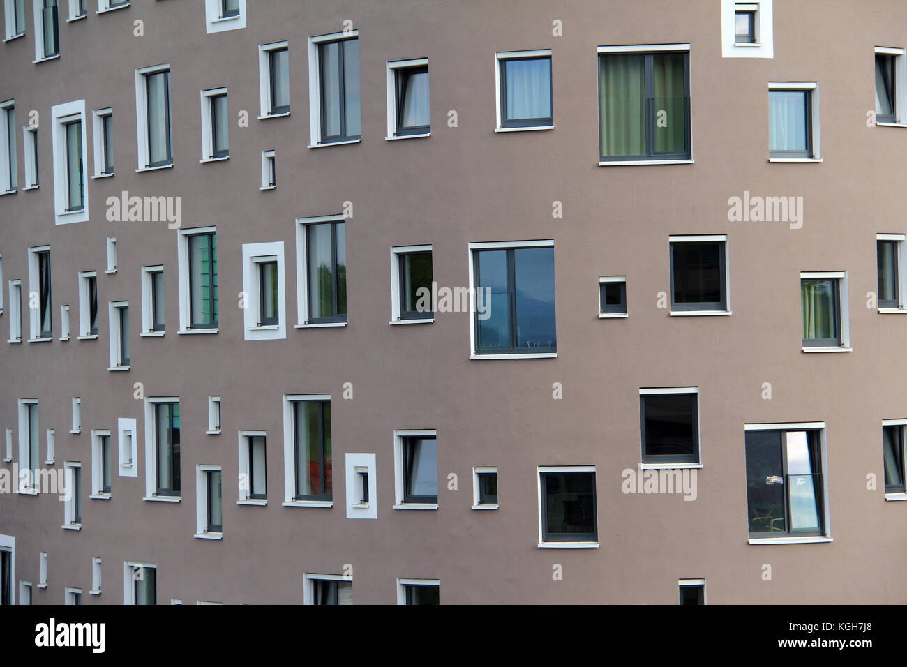 Windows / Modern house with many windows Stock Photo Alamy