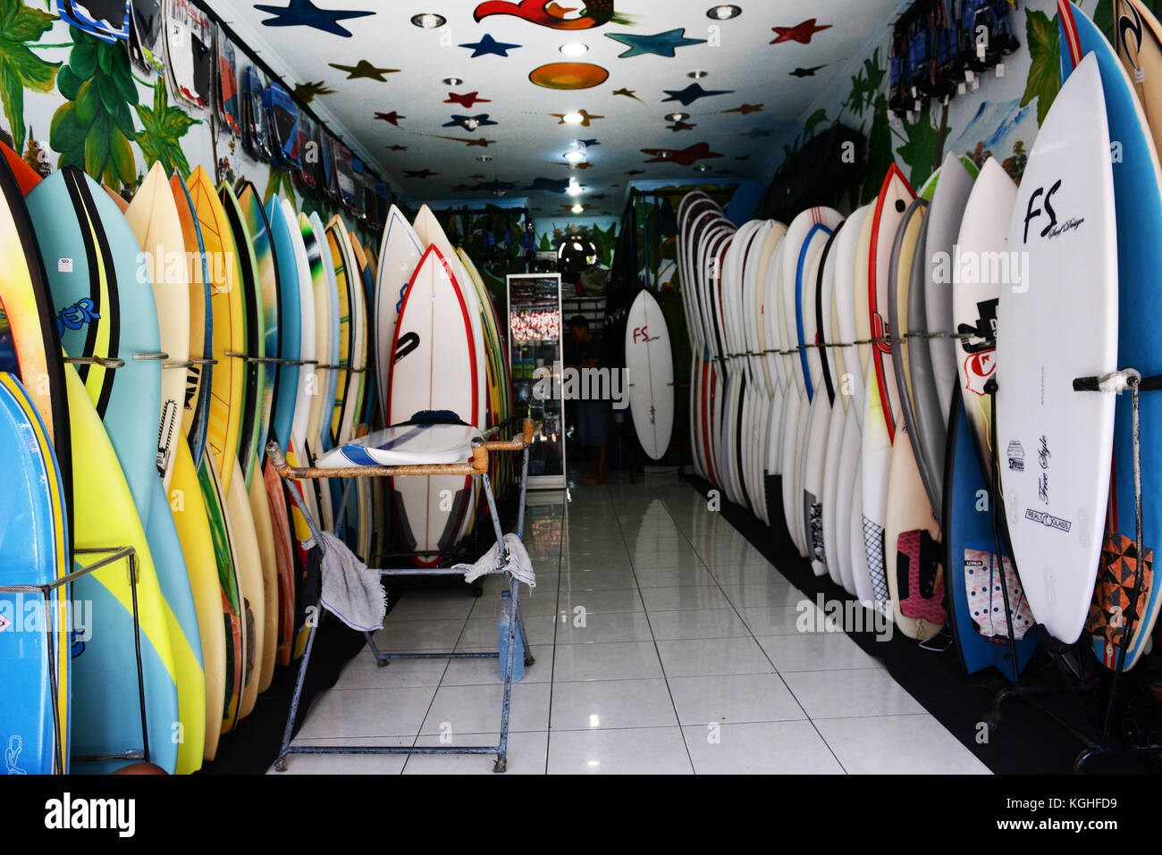 A Surfboard shop in Kuta, Bali Stock Photo - Alamy