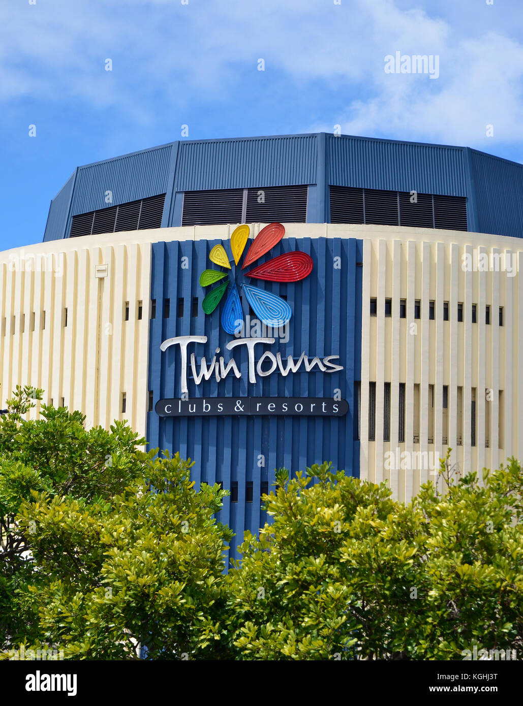 Twin Towns hotel, motel, resort and entertainment centre on the NSW/QLD