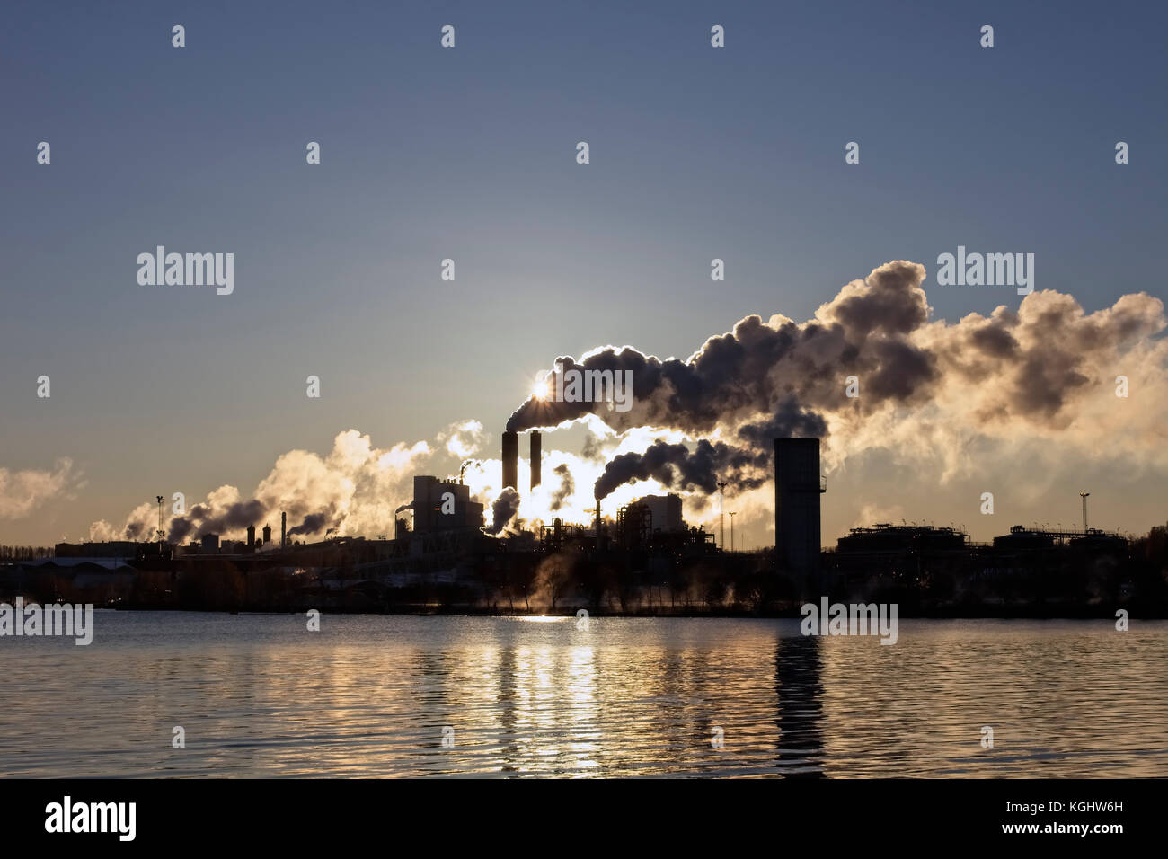 Paper and pulp factory smokes, Lappeenranta Finland Stock Photo Alamy
