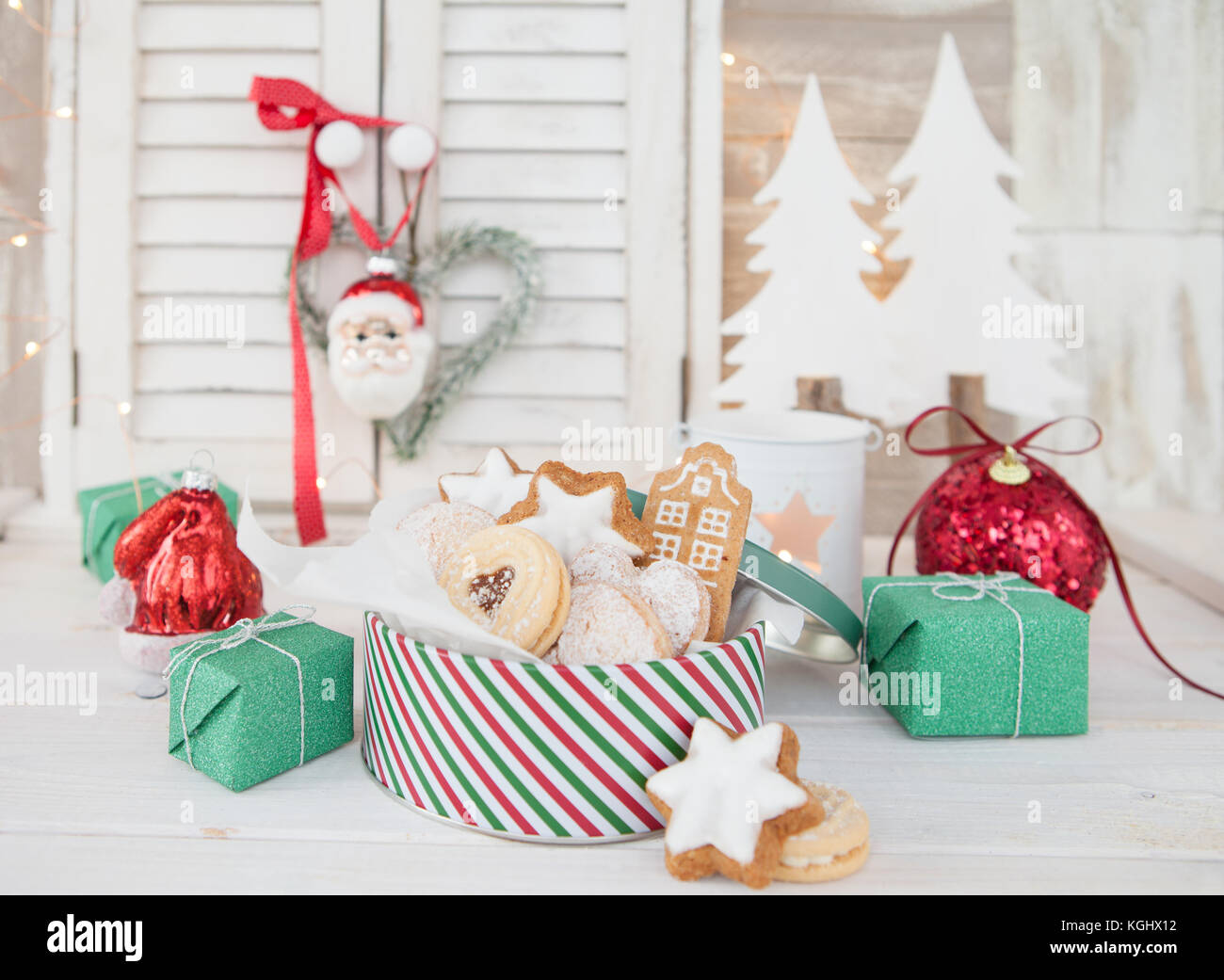 Cookie Jar With Christmas Cookies And Decorations Stock Photo Alamy