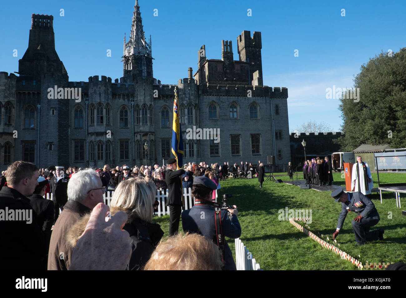 Cardiff, UK. 8th Nov, 2017.The Royal British Legion Field of Remembrance Service held at Cardiff Castle, centre of Cardiff, Wales, UK, on a sunny blue sky but chilly morning.Dignitaries included Secretary of State for Wales, First Minister of Wales, and included dedication and prayers led by The Reverend Canon Stewart Lisk. The official opening of the Cardiff Field of Remembrance took place on Wednesday 8 November at 11am. Credit: Paul Quayle/Alamy Live News Stock Photo