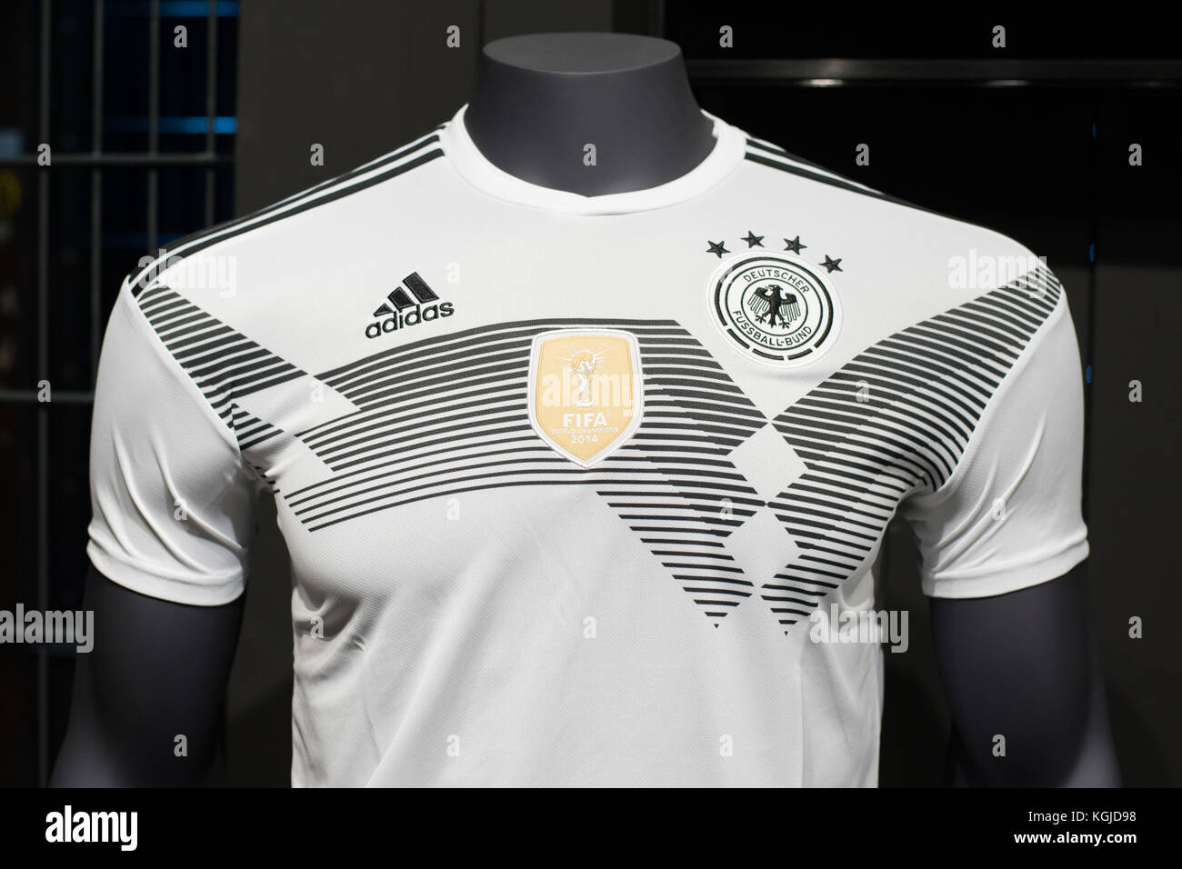 Berlin, Germany . 07th Nov, 2017. The new Jersey Layout - front view, here  to create, home jersey - dfb - presentation for the upcoming 2018 World Cup  in Russia - WM