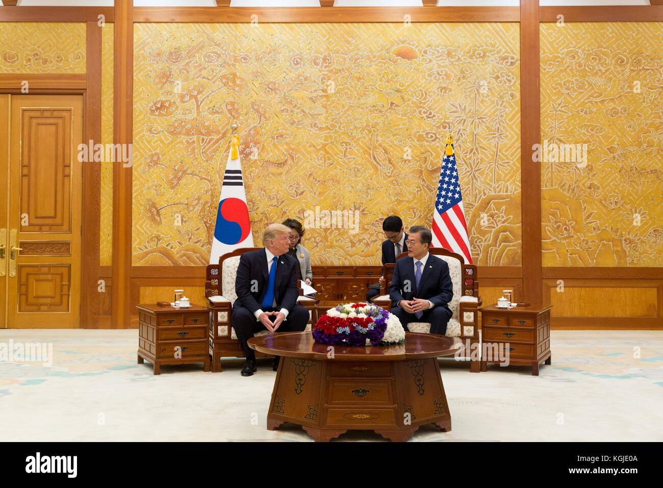 Seoul, South Korea . 08th Nov, 2017. U.S President Donald Trump and South Korean President Moon Jae-in hold a bilateral meeting at the Blue House November 7, 2017 in Seoul, South Korea. Trump is on the second stop of a 13-day swing through Asia. Credit: Planetpix/Alamy Live News Stock Photo
