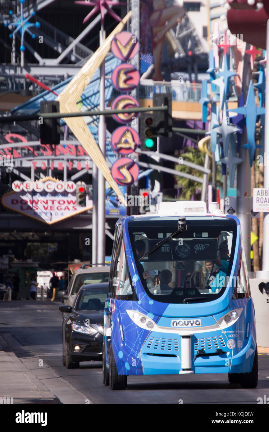 Las Vegas, USA . 08th Nov, 2017. A Navya Arma autonomous electric