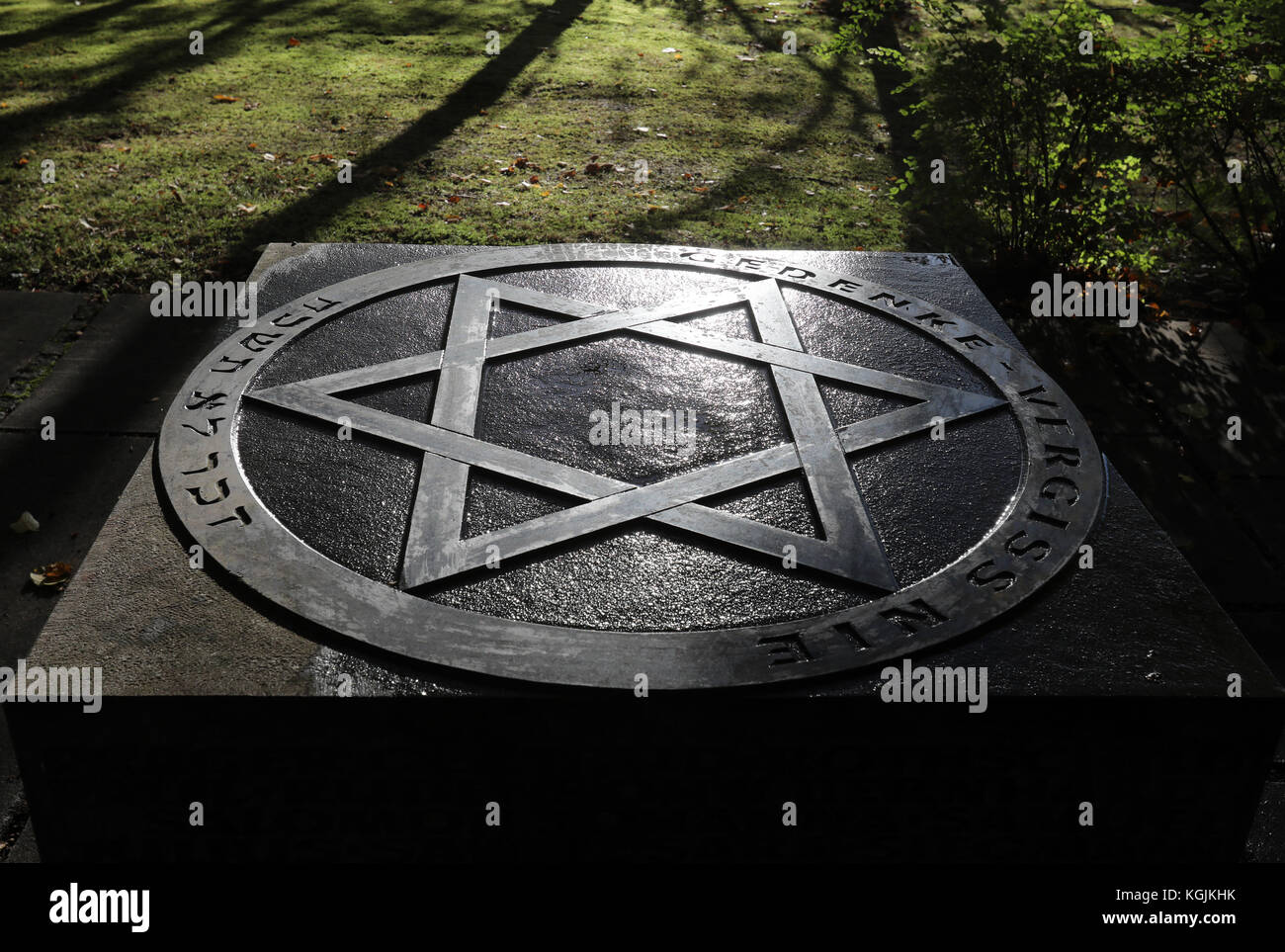 Picture of the memorial stone at the Jewish cemetery in Rostock ...