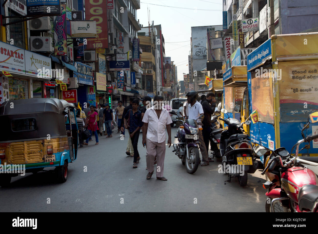 The Pettah Colombo Sri Lanka First Cross Street Busy Street Scene Stock Photo
