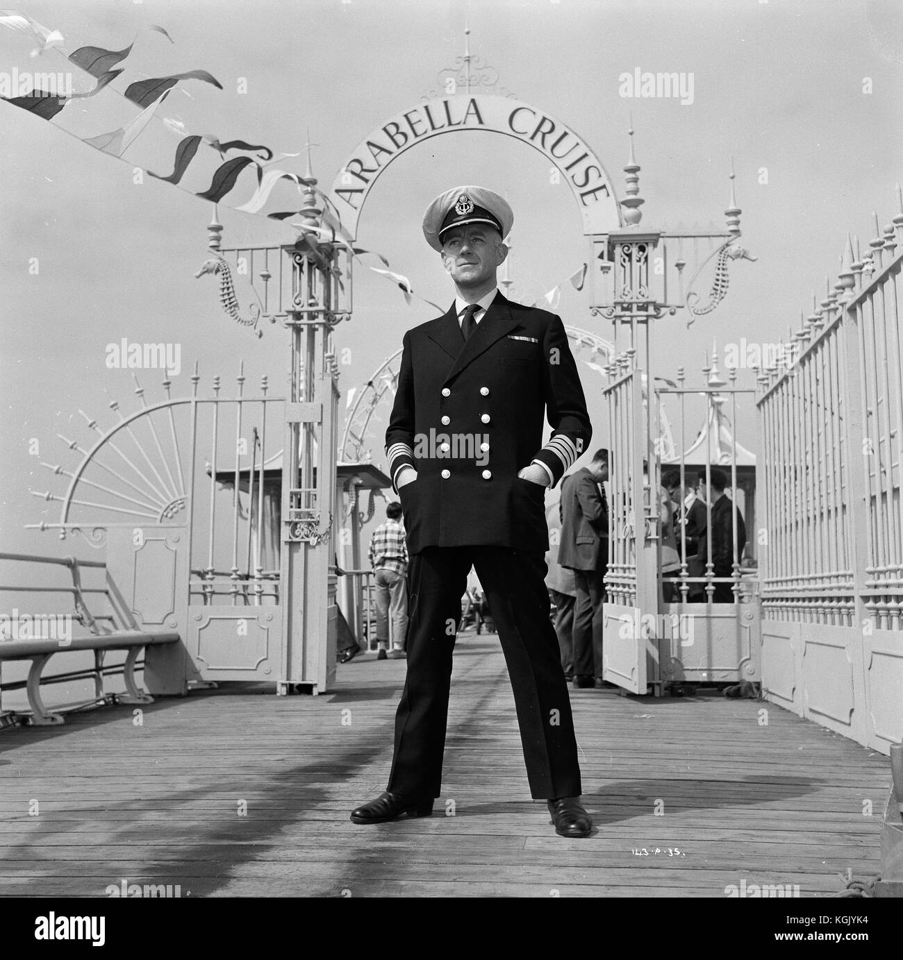 Barnacle Bill (1957) , Alec Guinness Stock Photo - Alamy