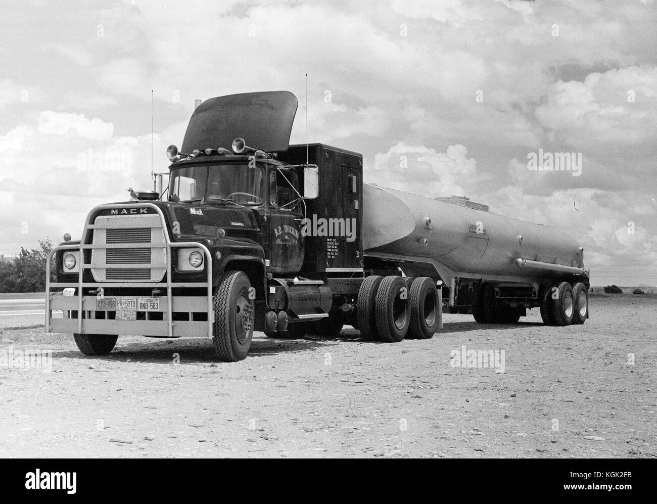 Convoy 1978 movie hi-res stock photography and images - Alamy