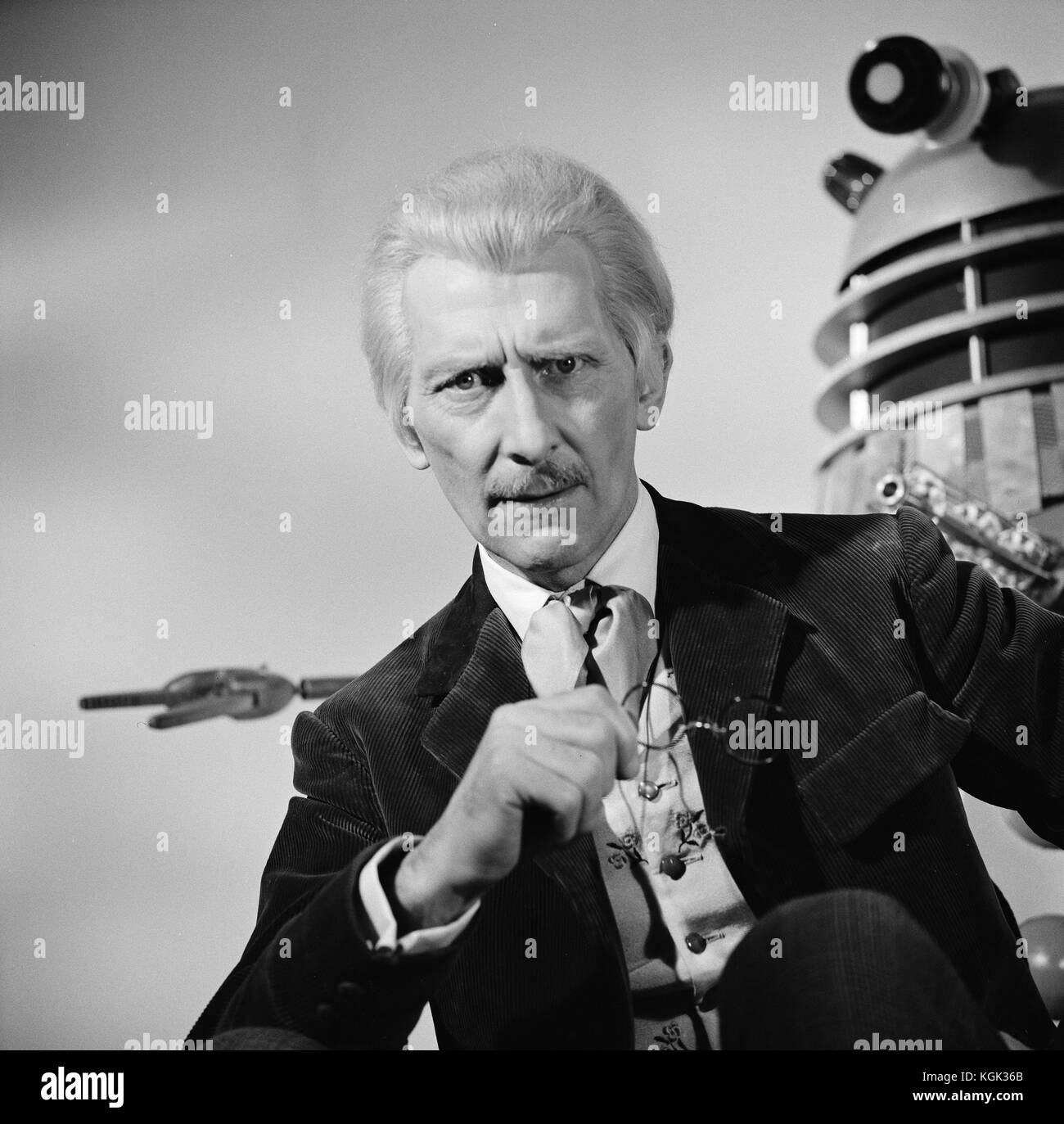 Doctor who peter cushing hi-res stock photography and images - Alamy