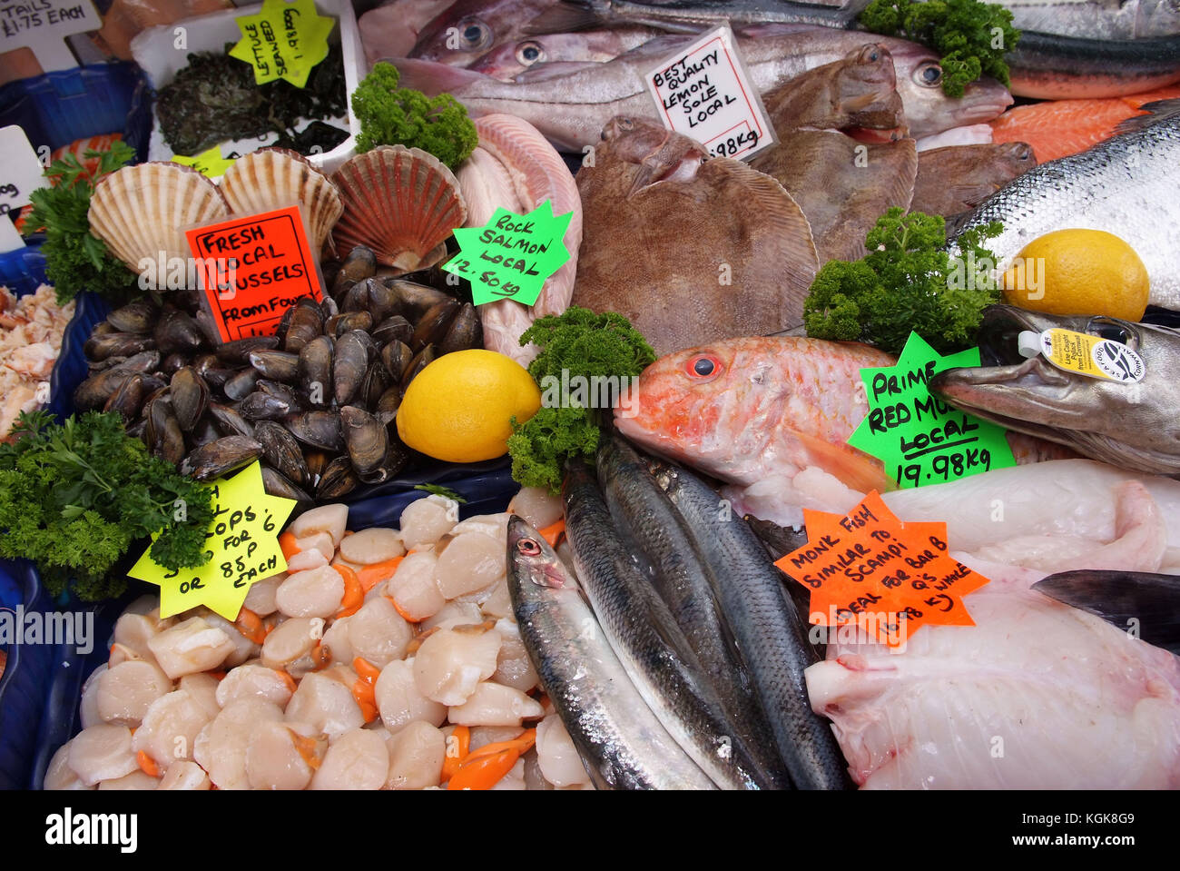A selection of fish and shellfish on a fishmongers slab Stock Photo Alamy