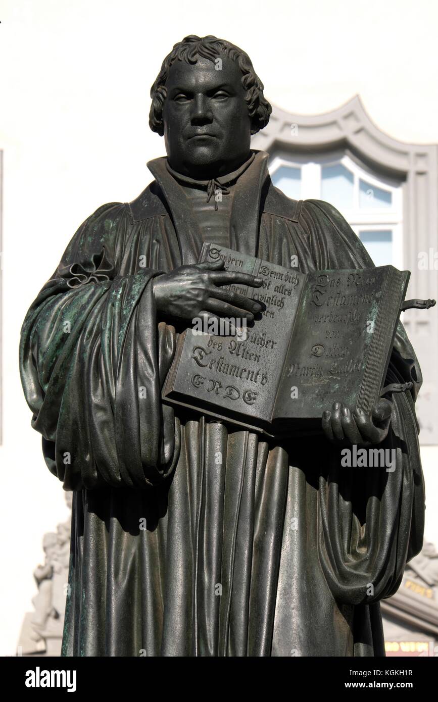 Martin luther memorial wittenberg hi-res stock photography and images ...