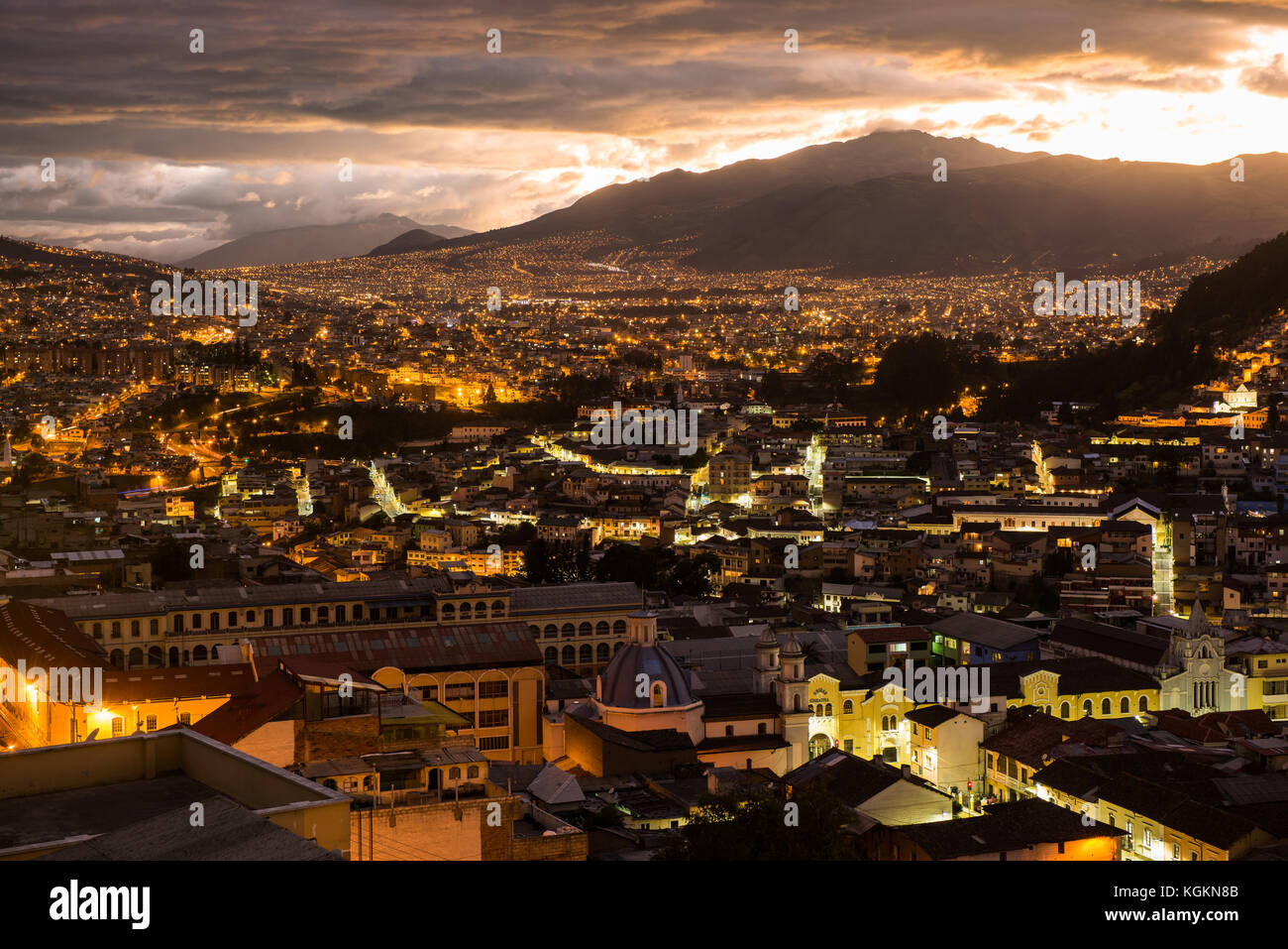 City panorama ecuador hires stock photography and images Alamy