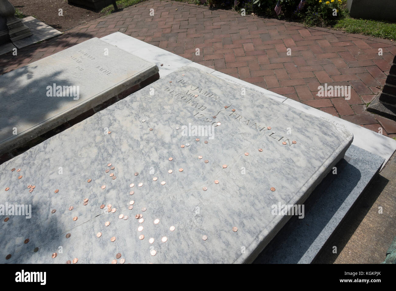 The grave of Benjamin Franklin and his wife, Deborah in Christ Church