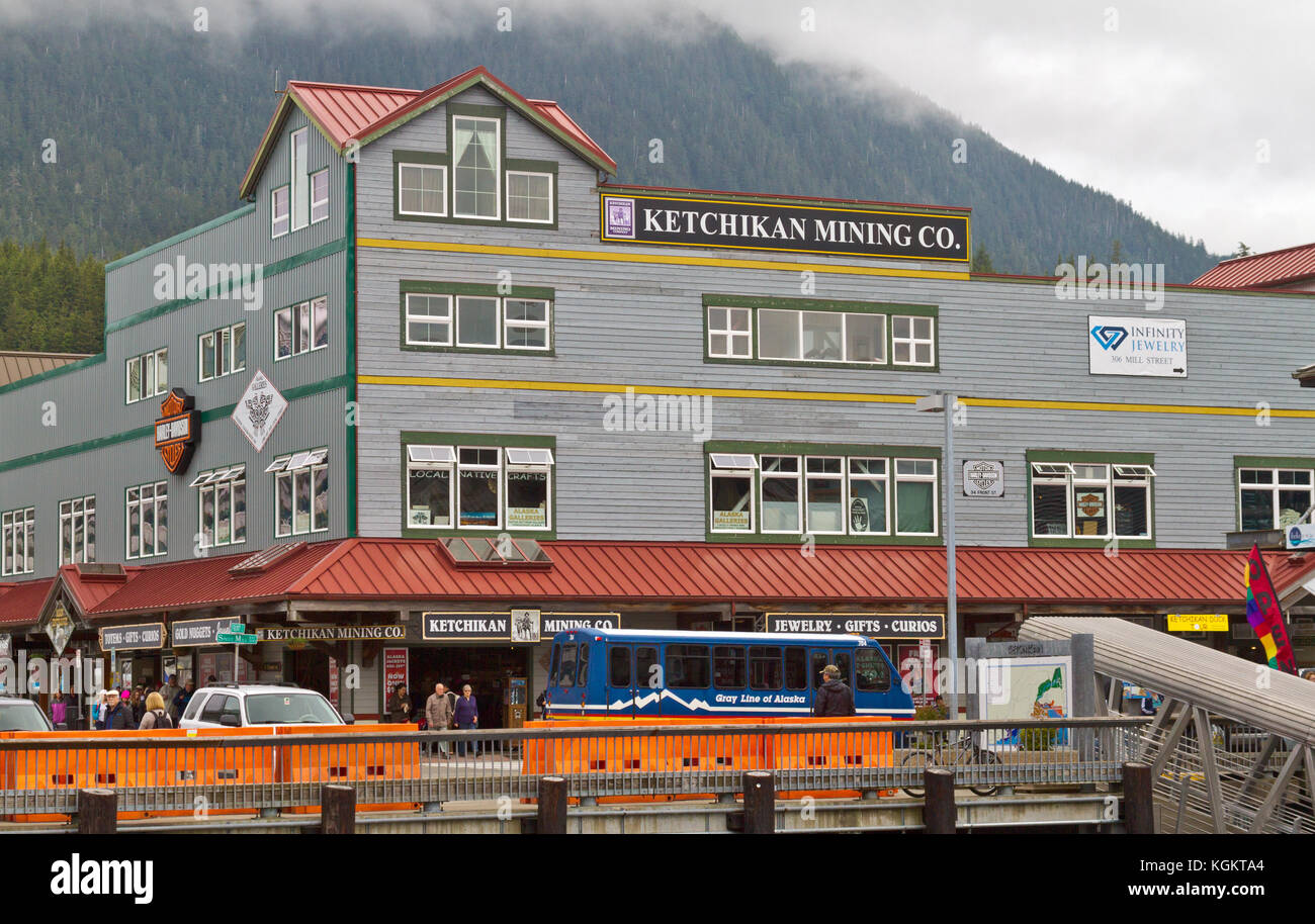 Street scene alaska hires stock photography and images Alamy