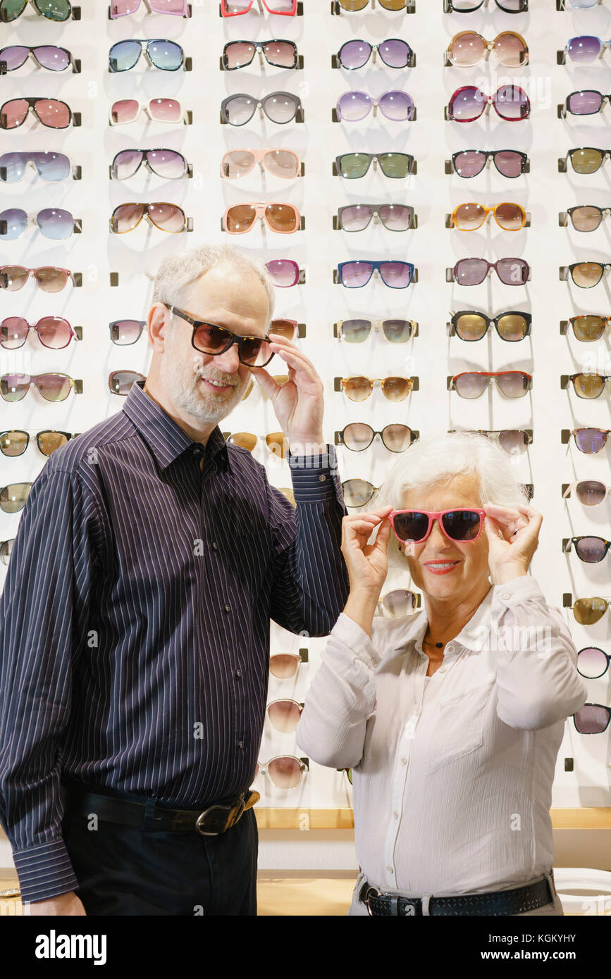 Man wearing shirt sunglasses hi-res stock photography and images - Alamy