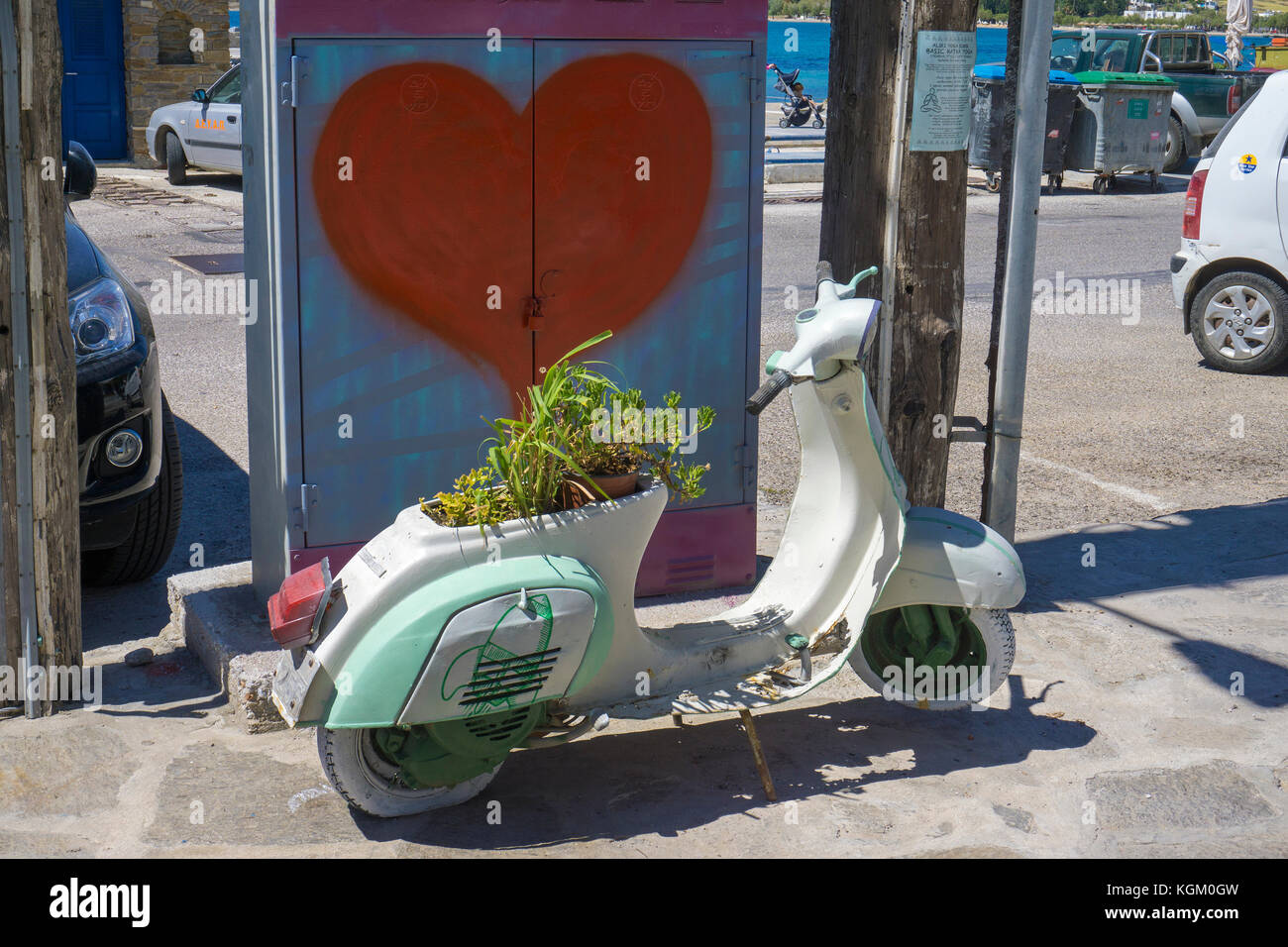 Vespa scooter decorated hi-res stock photography and images - Alamy