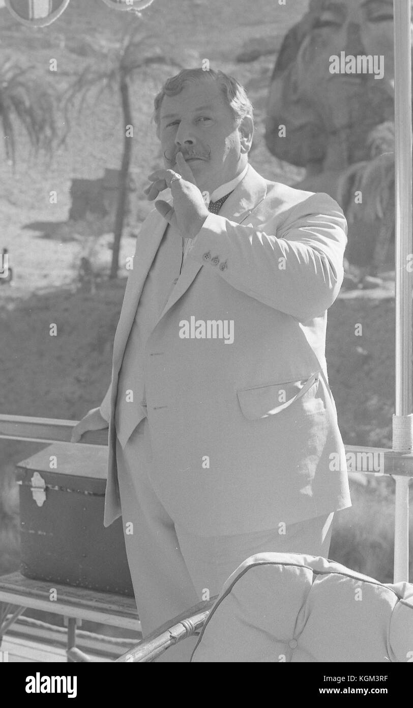 Death on the Nile (1978) , Peter Ustinov Date 1978 Stock Photo Alamy