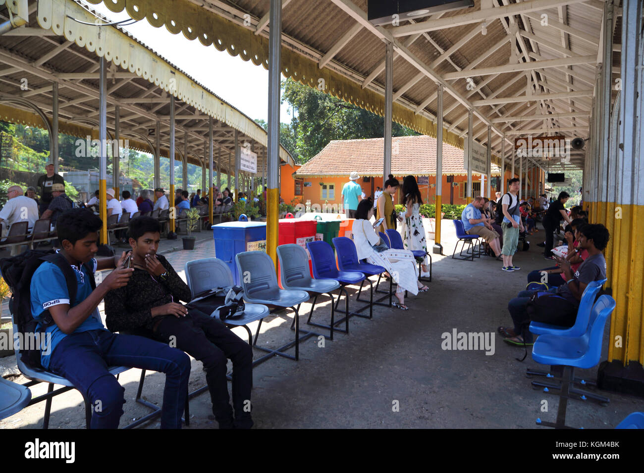 Peradeniya Junction Station Kandy Central Province Sri Lanka Passengers waiting for train Stock Photo