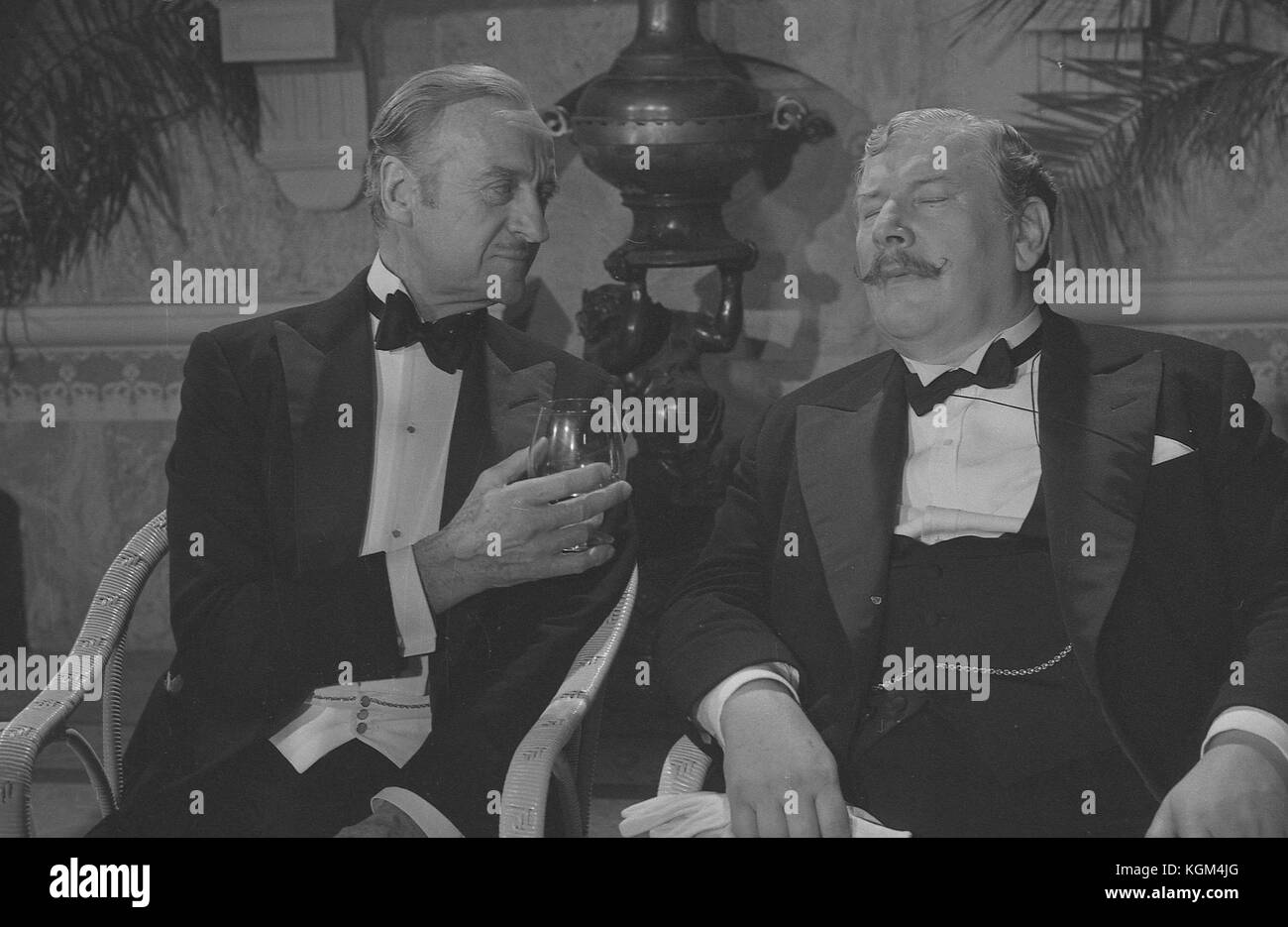 Death on the Nile (1978) , Peter Ustinov , David Niven Date 1978 Stock Photo Alamy