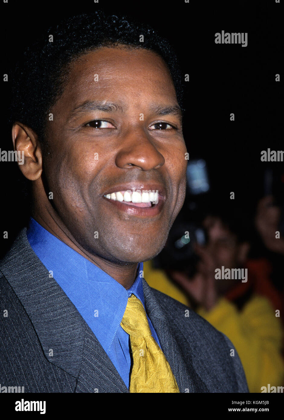 Denzel Washington photographed at the Premiere of 'The Bone Collector' at Ziegfeld Theater in New York City on October 28th, 1999. Credit: RTSpellman / MediaPunch Stock Photo