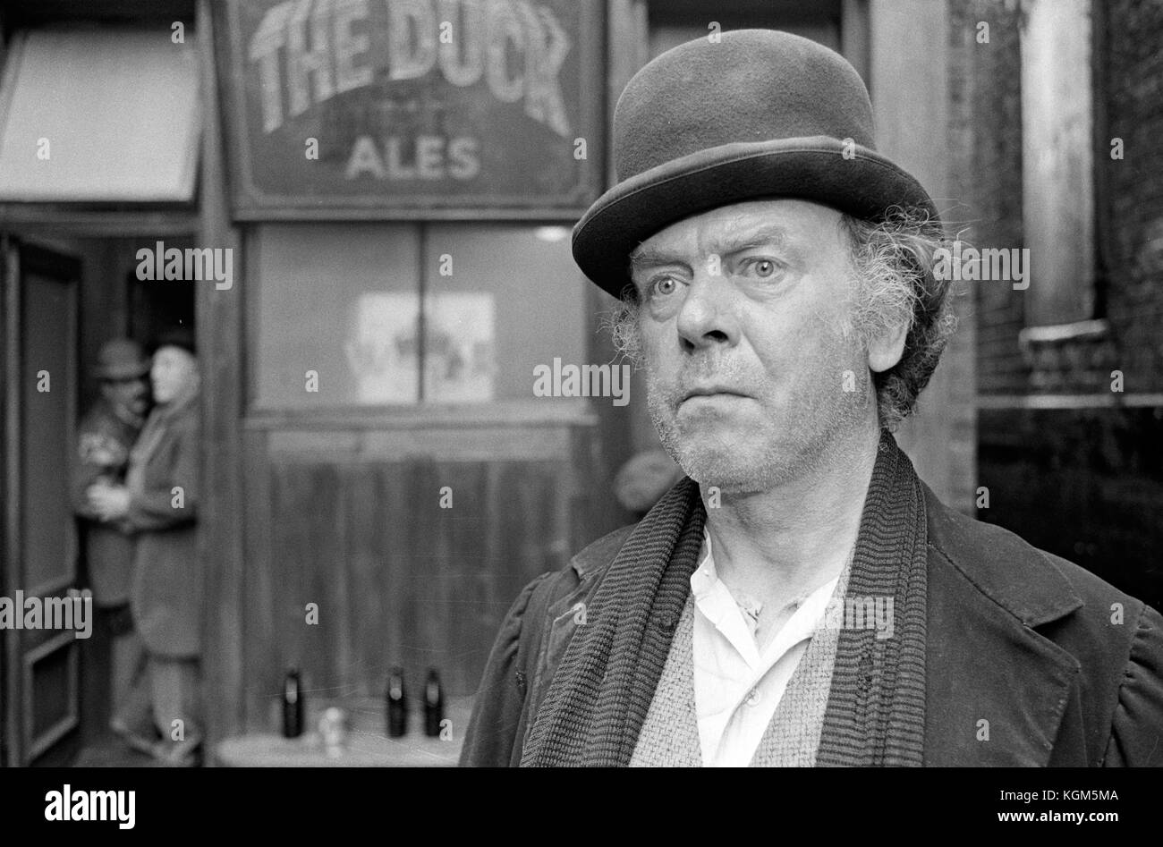 The Elephant Man 1980 Freddie Jones Date 1980 Stock Photo Alamy the-elephant-man-1980-freddie-jones-date-1980-stock-photo-alamy