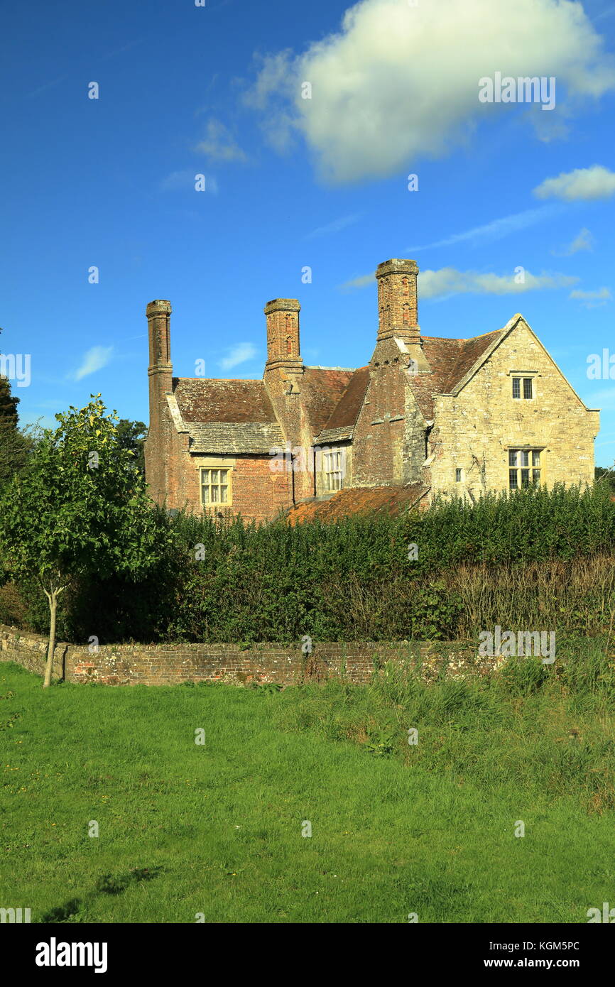 Wool village dorset hires stock photography and images Alamy
