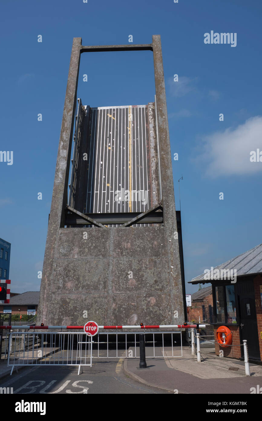 Llanthony Road bridge over the canal raised at Gloucester Docks Stock