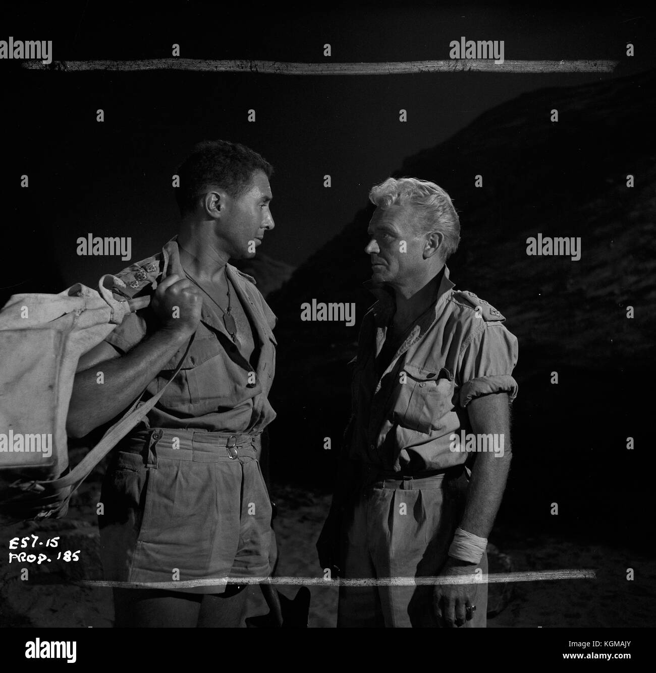 Ice Cold in Alex (1957) John Mills , Anthony Quayle     Date: 1957 Stock Photo