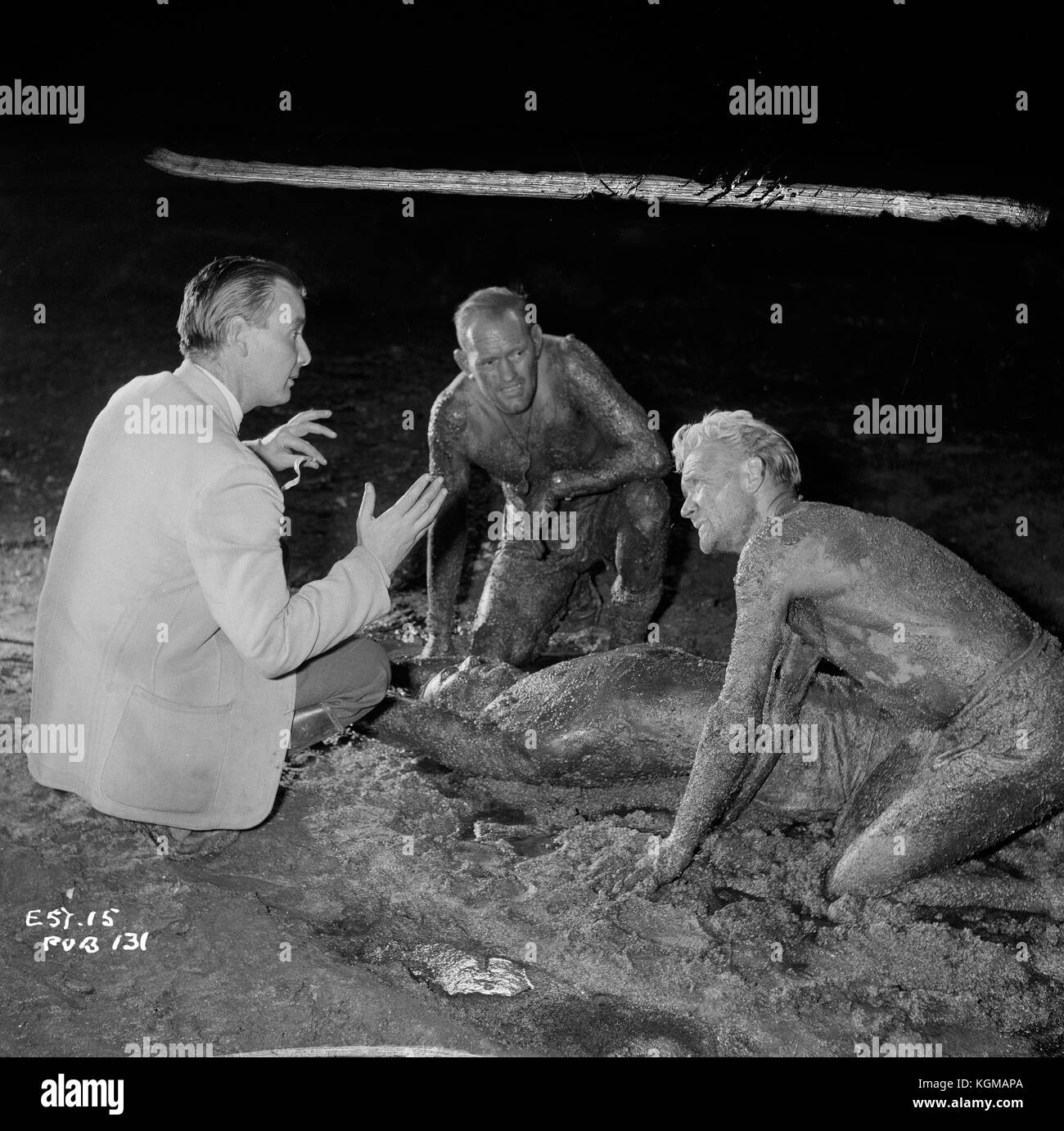 Ice Cold in Alex (1957) John Mills , Anthony Quayle , Harry Andrews , Film director John Lee Thompson     Date: 1957 Stock Photo